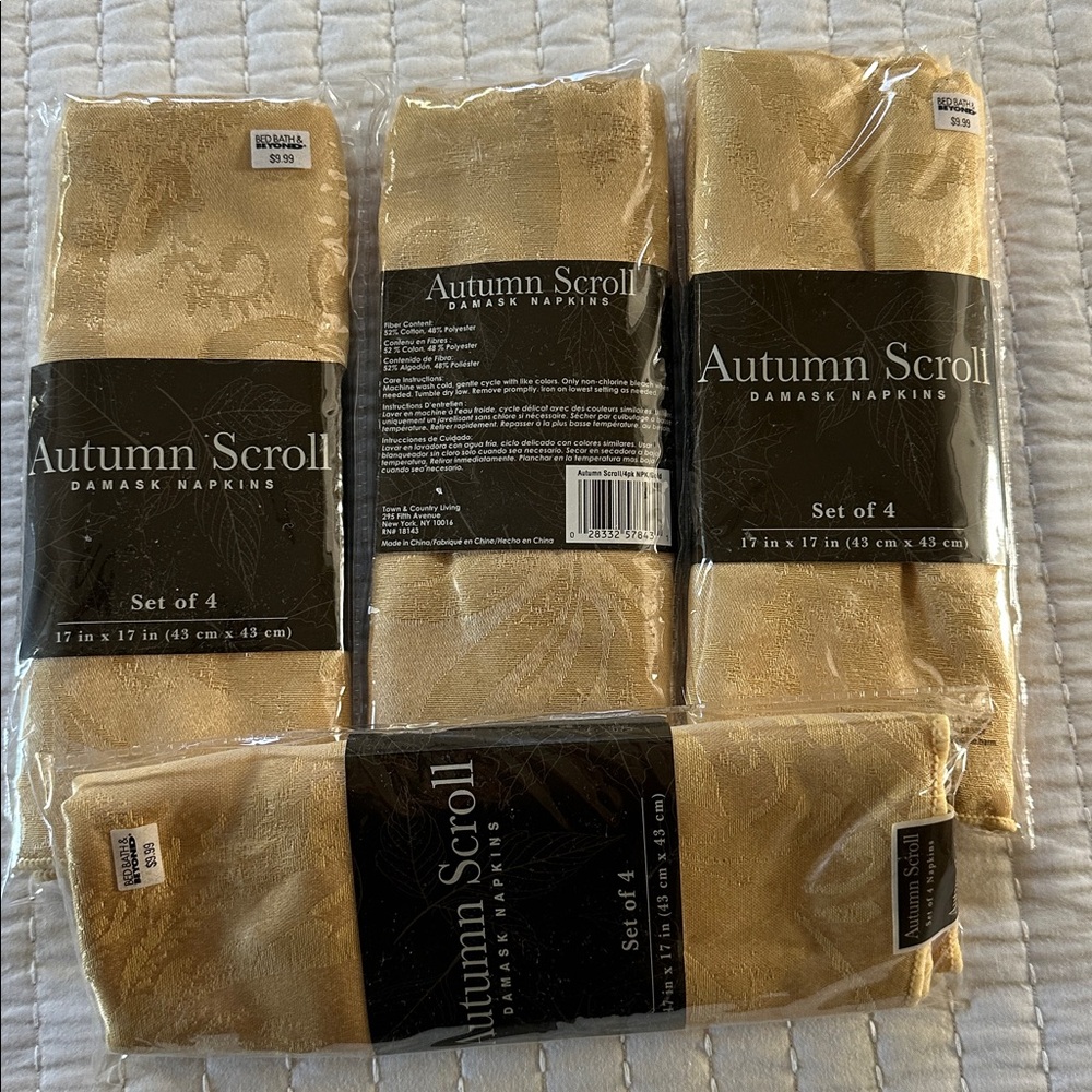 Autumn Scroll Damask Napkins Set of 4 (4 sets)
Never used